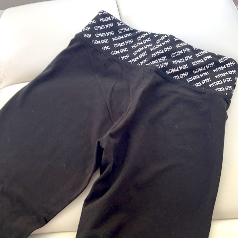 Victoria’s Secret Sport leggings, size S. NWOT - Picture 5 of 5